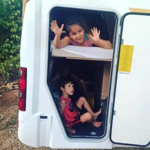 לאופק קרוואנים וקמפינג